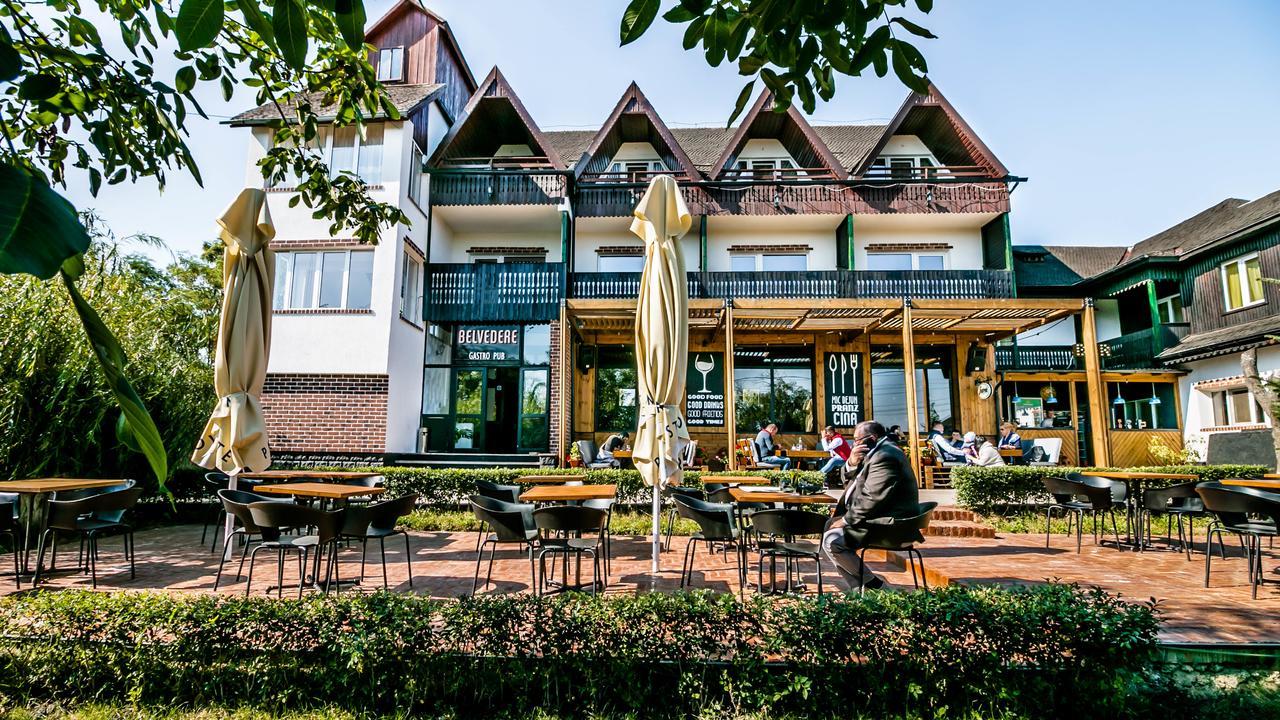Pensiunea Belvedere Търгу Нямц Екстериор снимка